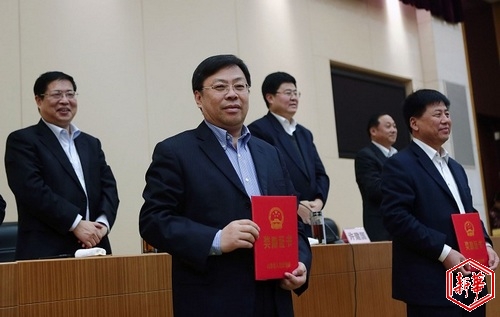 黄金城集团制药董事长张代铭荣获“首届淄博市市长质量奖”